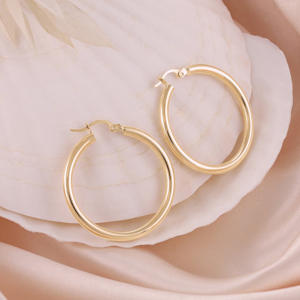 Masterfully Crafted 9 Carat Yellow Gold Earrings To Illuminate Your Most Special Days