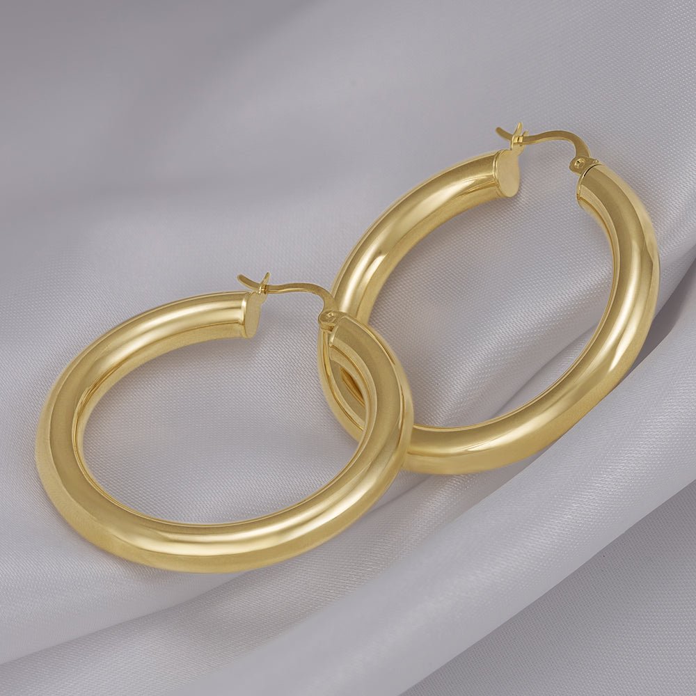 Echoing the Classics 9 Carat Yellow Gold Earrings For Generations to Come