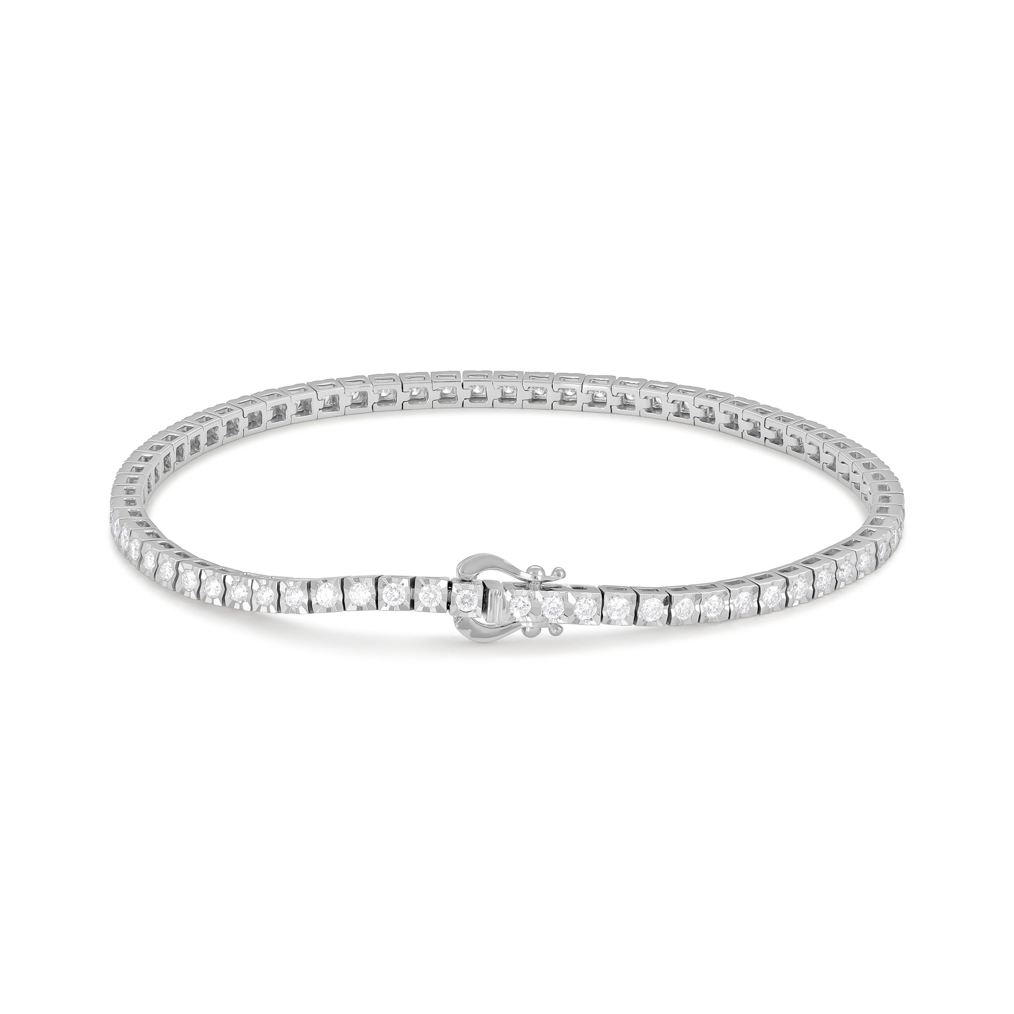 Radiance Captured in Every Facet 18 Carat White Gold Bracelet A Legacy of Style and Grace