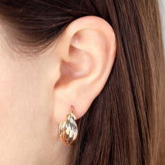 Elegance at Its Peak 9 Carat Gold Earrings Inspired by Classic Elegance