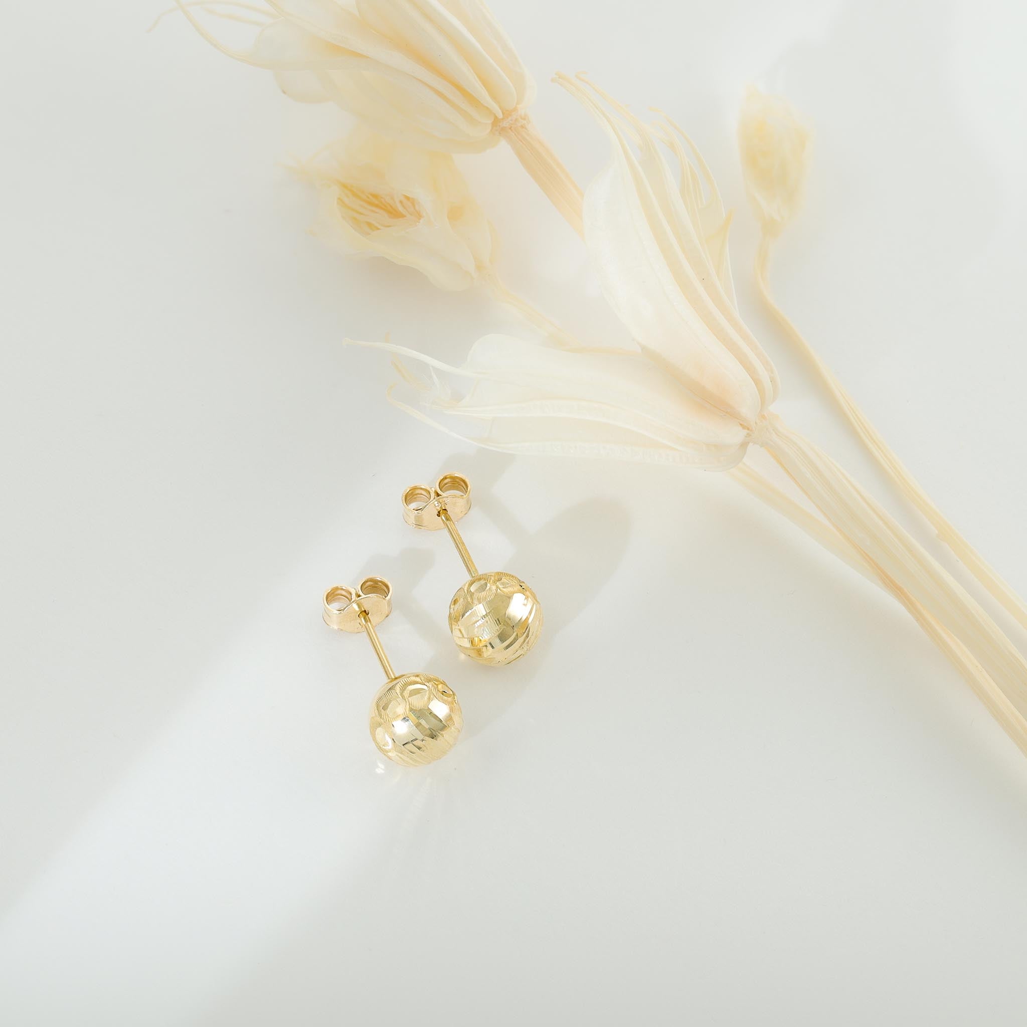 Effortlessly Timeless 9 Carat Gold Earrings To Make Every Moment Shine