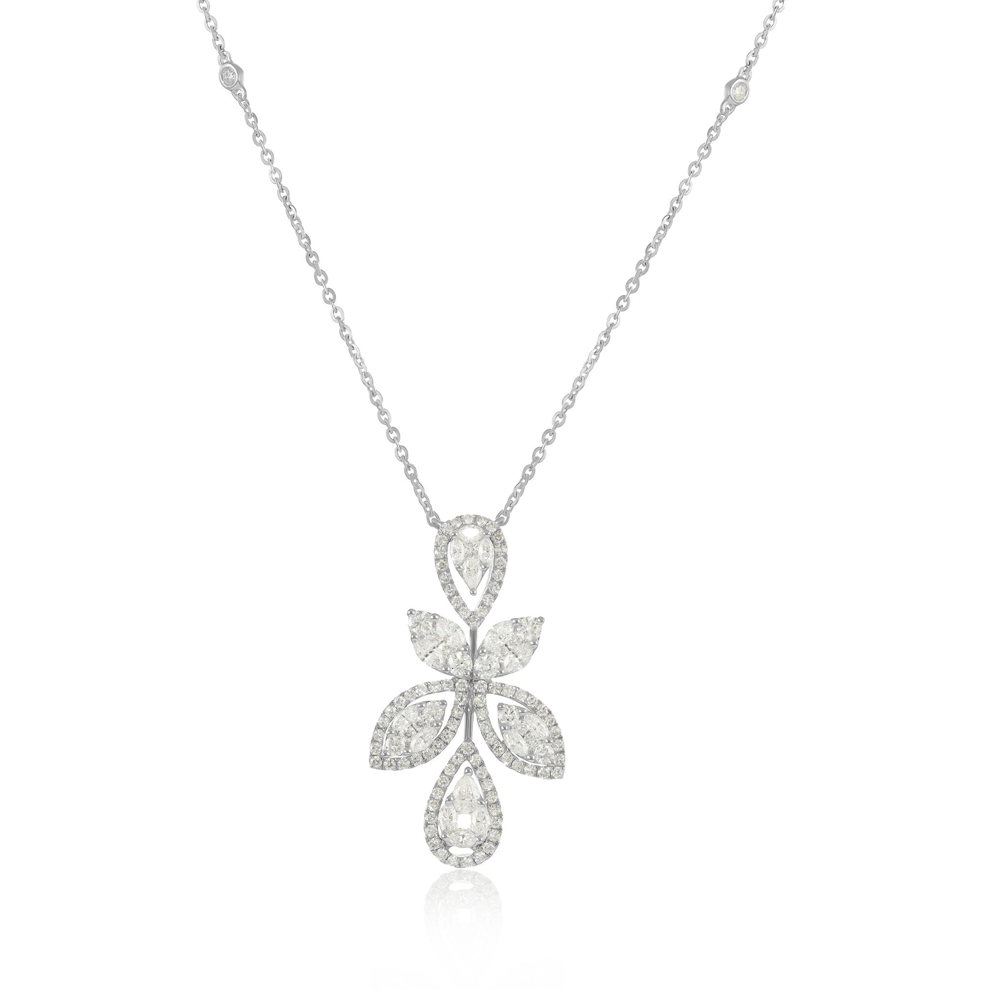 Glamorous 18 Carat White Gold Necklace A Reflection of Life’s Precious Moments