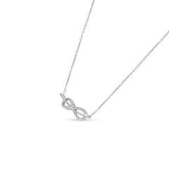 An Icon of Beauty 18 Carat White Gold Necklace A Jewel to Treasure Forever